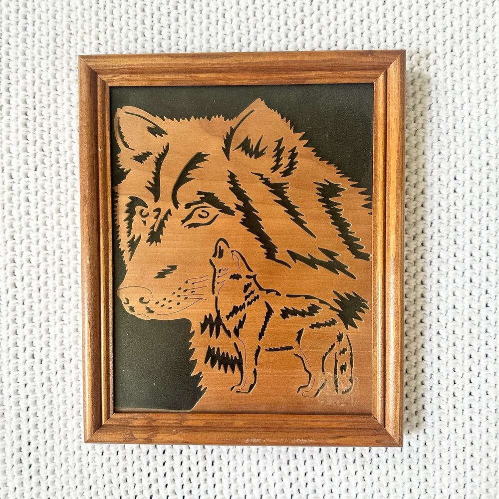 Handcrafted Howling Wolf Dog Scroll Saw Wood Art Picture Frame Hanging Tabletop